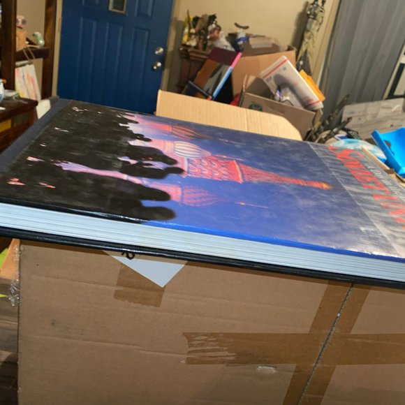 New 1987 A Day in the Life of the Soviet Union: Photographed by Smolan, Rick - Picture 3 of 3